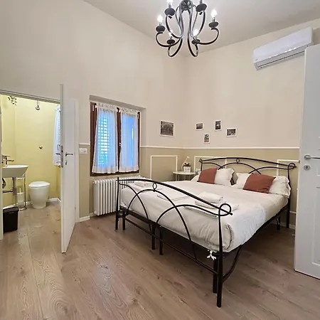 Santa Reparata Downtown *