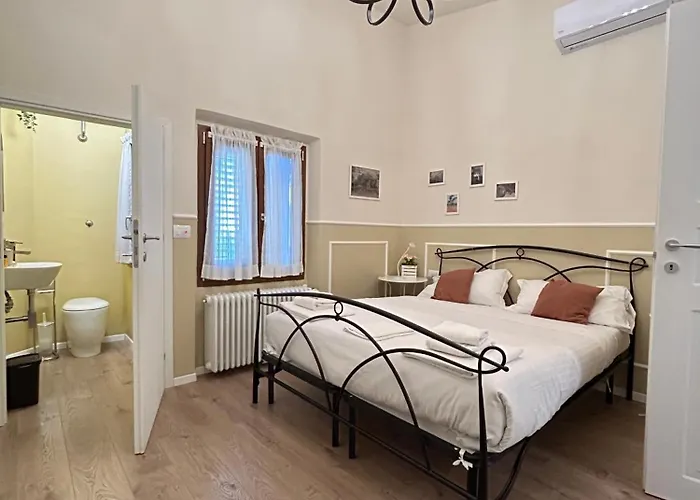 Santa Reparata Downtown *